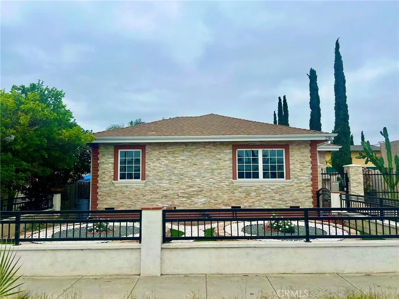236 S Tustin Street