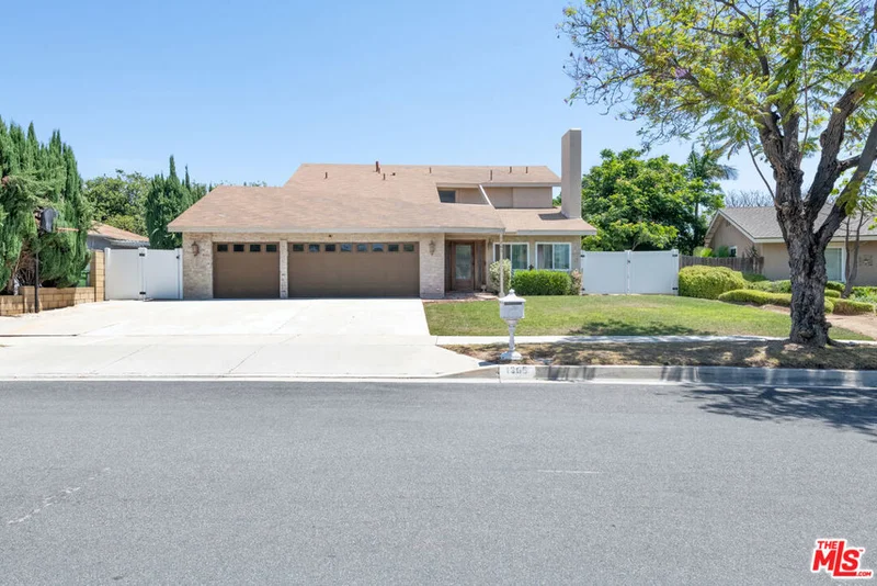 1365 Granada Avenue, Corona, CA 92878