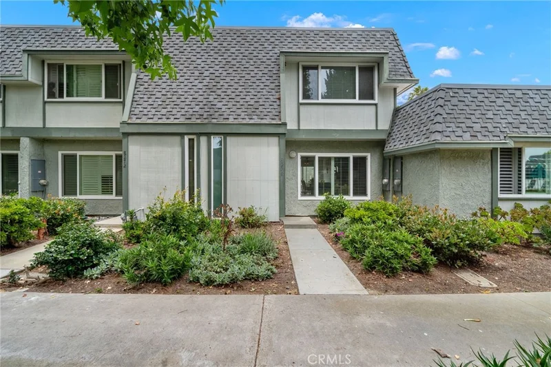 8278 Artista Drive, Huntington Beach, CA 92646