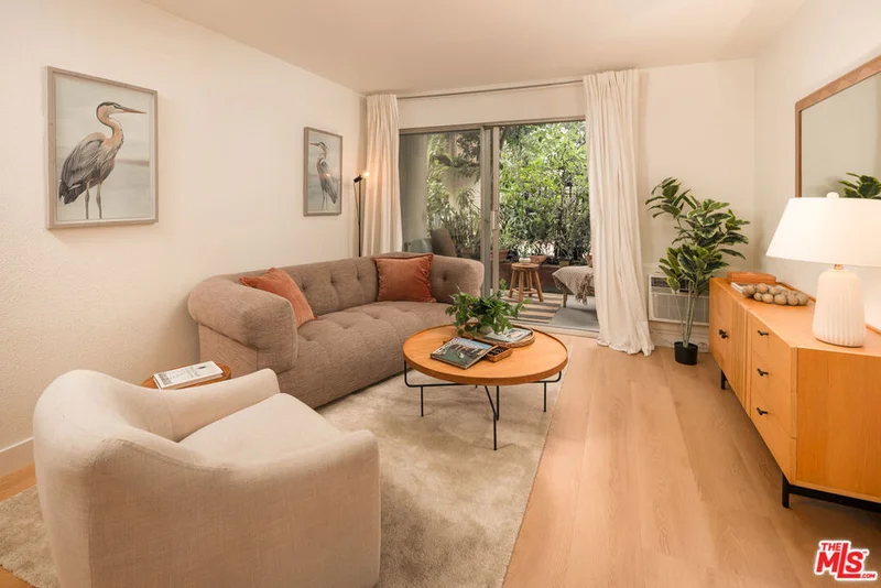 320 S Ardmore Avenue 136, Los Angeles, CA 90020