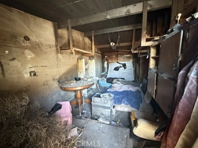 Interior 4
