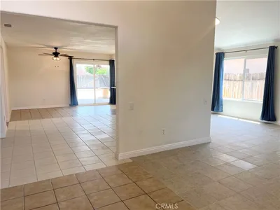 1084 E Evans Street photo 2