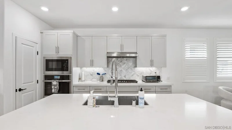 15681 Rennyson Way