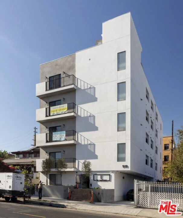 919 Harvard Boulevard 101