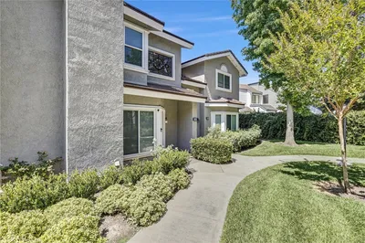 88 Greenmoor photo 2