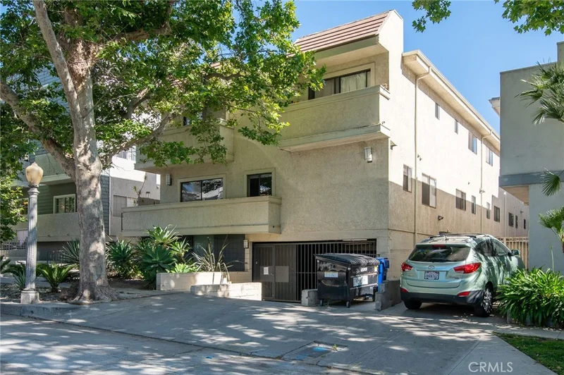 14450 Benefit Street 2 photo 2
