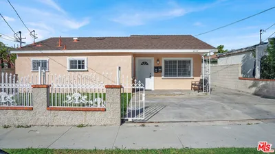 2239 W Lincoln Street