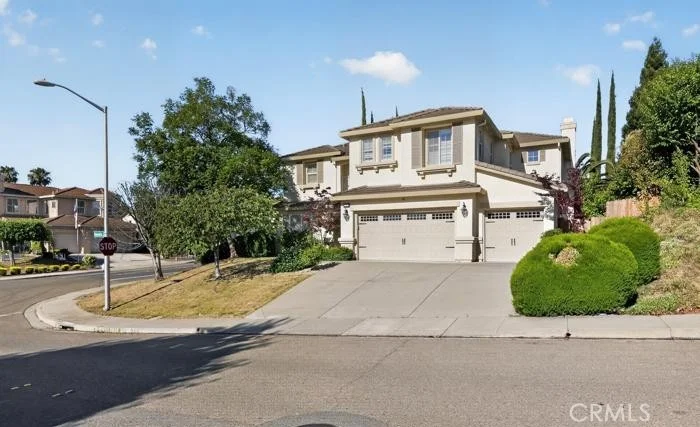 1671 Observation Way photo 2