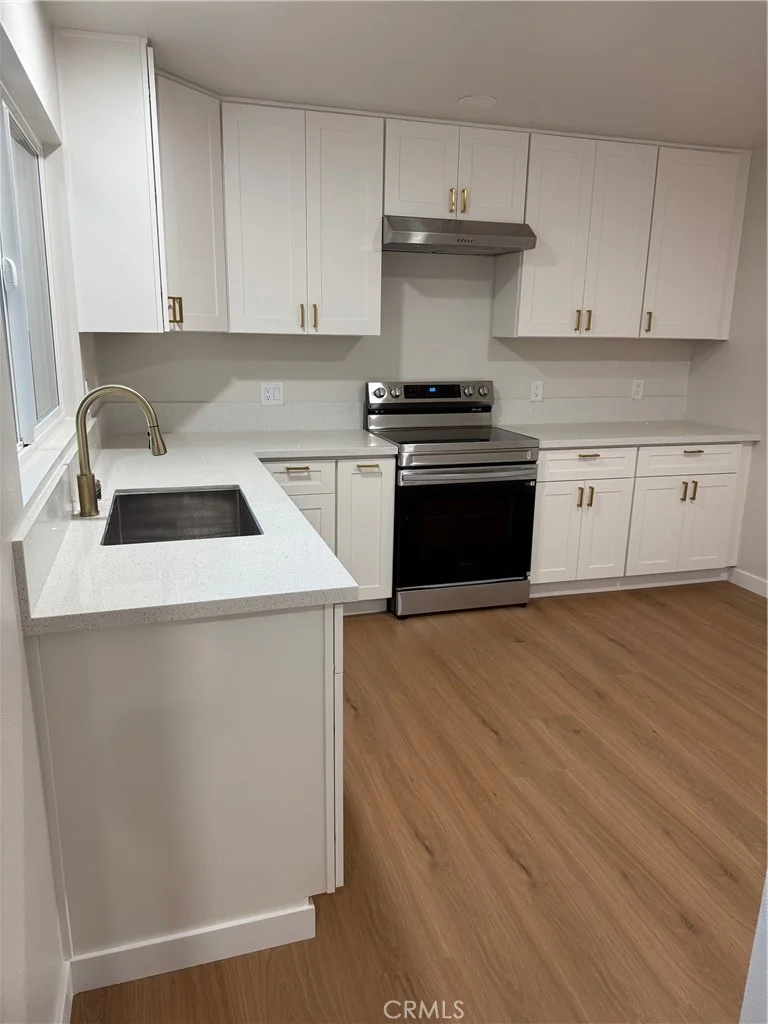 1321 S Standard B, Santa Ana, CA 92707