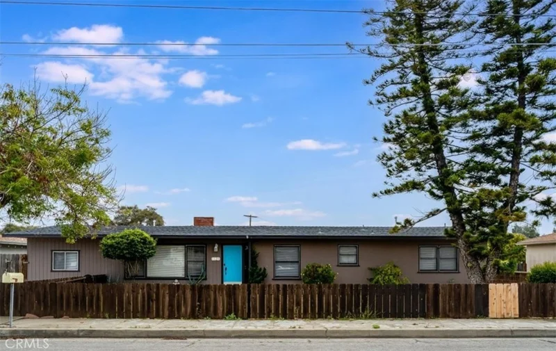 1121 Sunset, Arroyo Grande, CA 93420