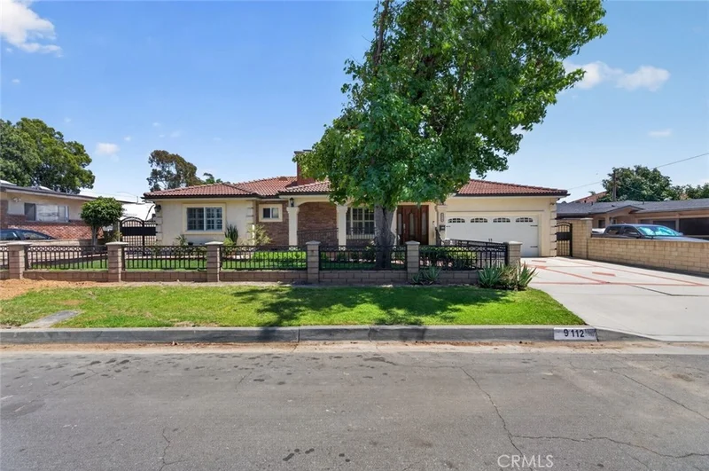 9112 Stoakes Avenue photo 2