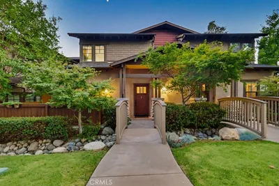 118 E Sierra Madre