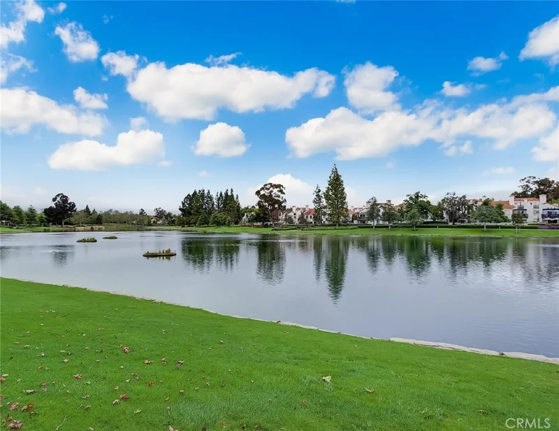 Photo 2 of 12 Montana Del Lago Drive 168