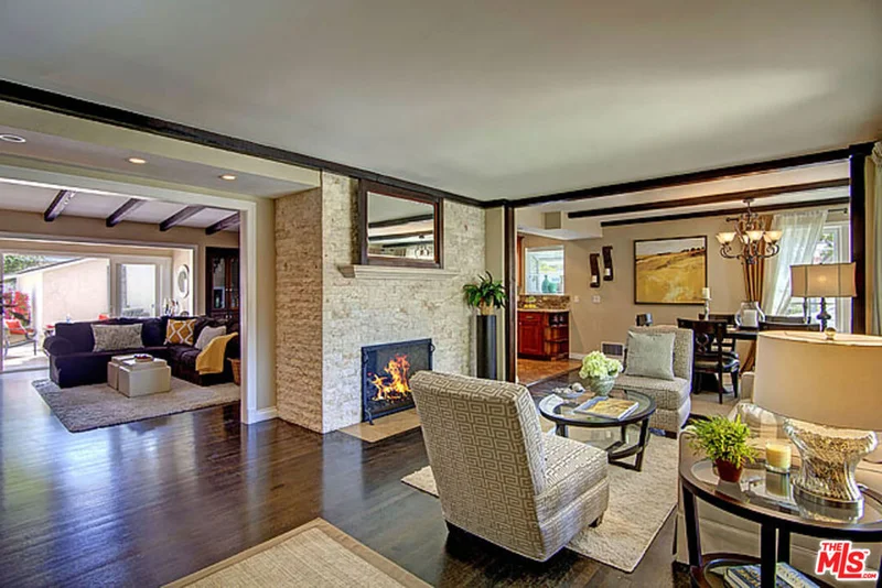 6322 W 78th Place