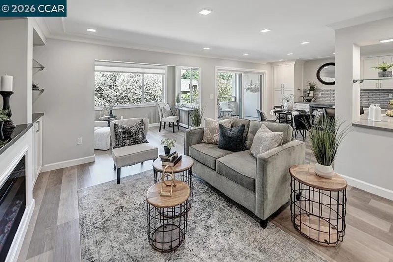 3410 Tice Creek 4