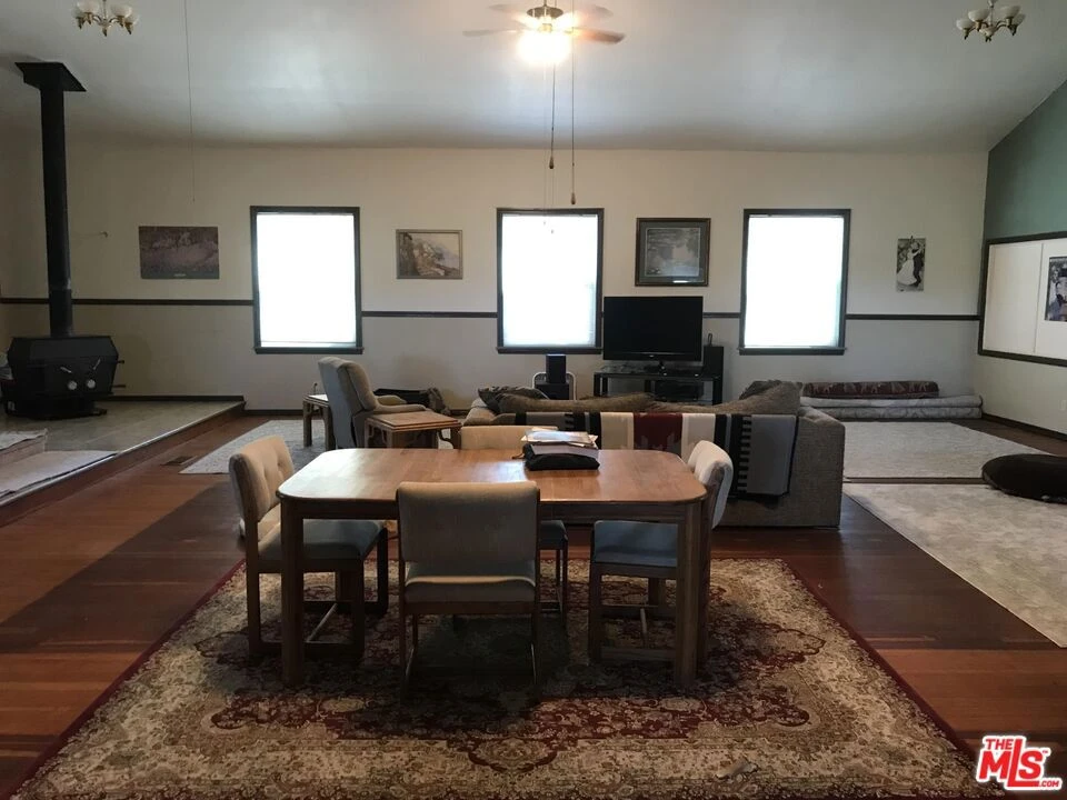 Interior 3