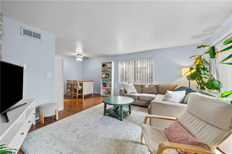 14435 Plummer 23, Panorama City, CA 91402