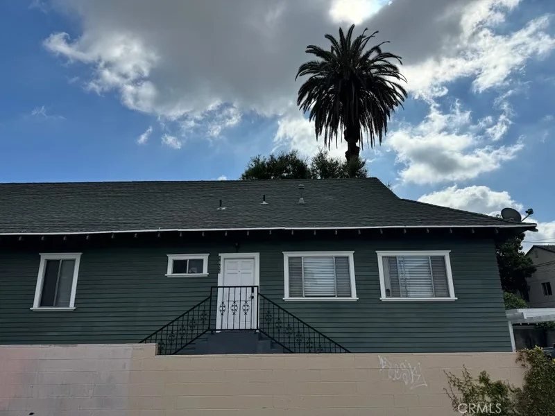 4638 Russell Avenue, Los Feliz, CA 90027