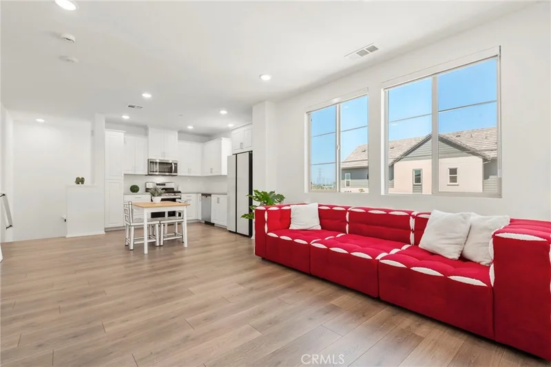 4102 S Limecrest Paseo 1, Ontario, CA 91761