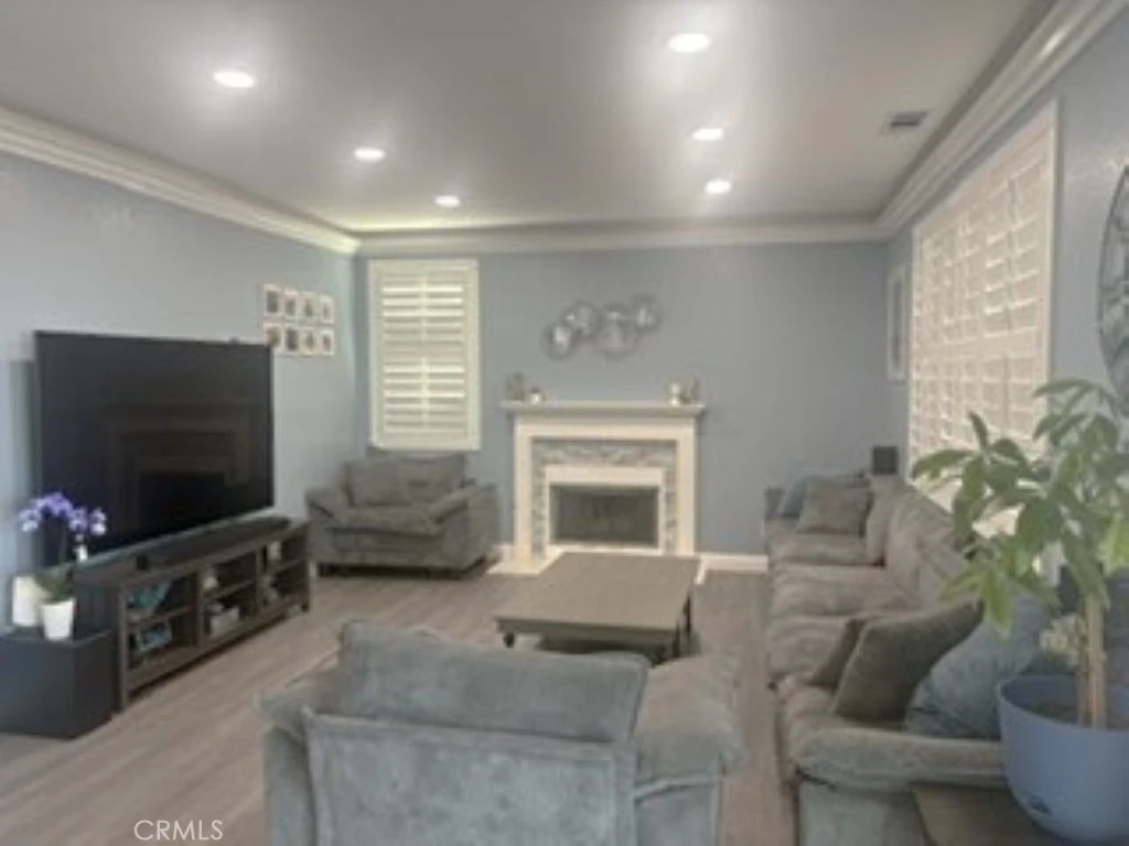 Interior 2