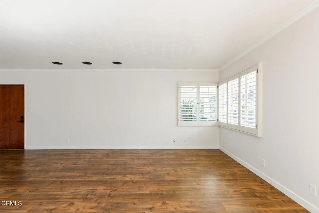 Interior 2