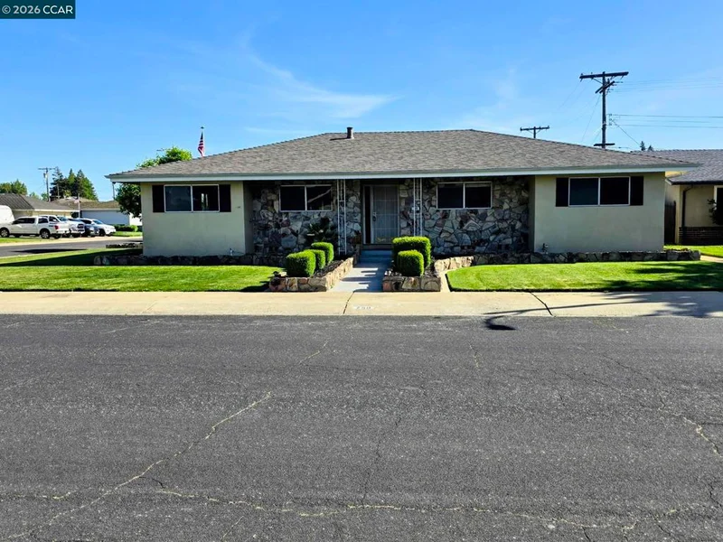 750 Greenwood Dr