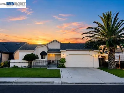 1755 Surfside Ct