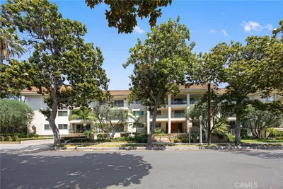 420 S Madison Avenue 301 photo 2