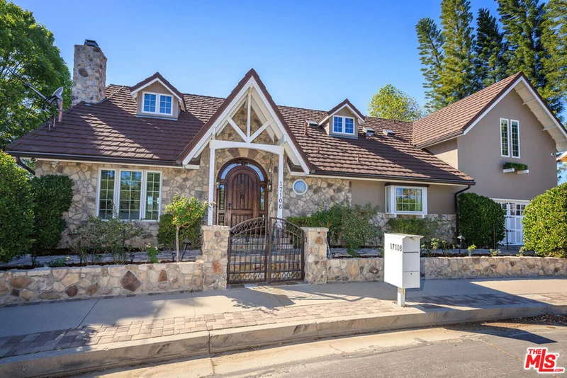 17108 Oak View Drive, Encino, CA 91316