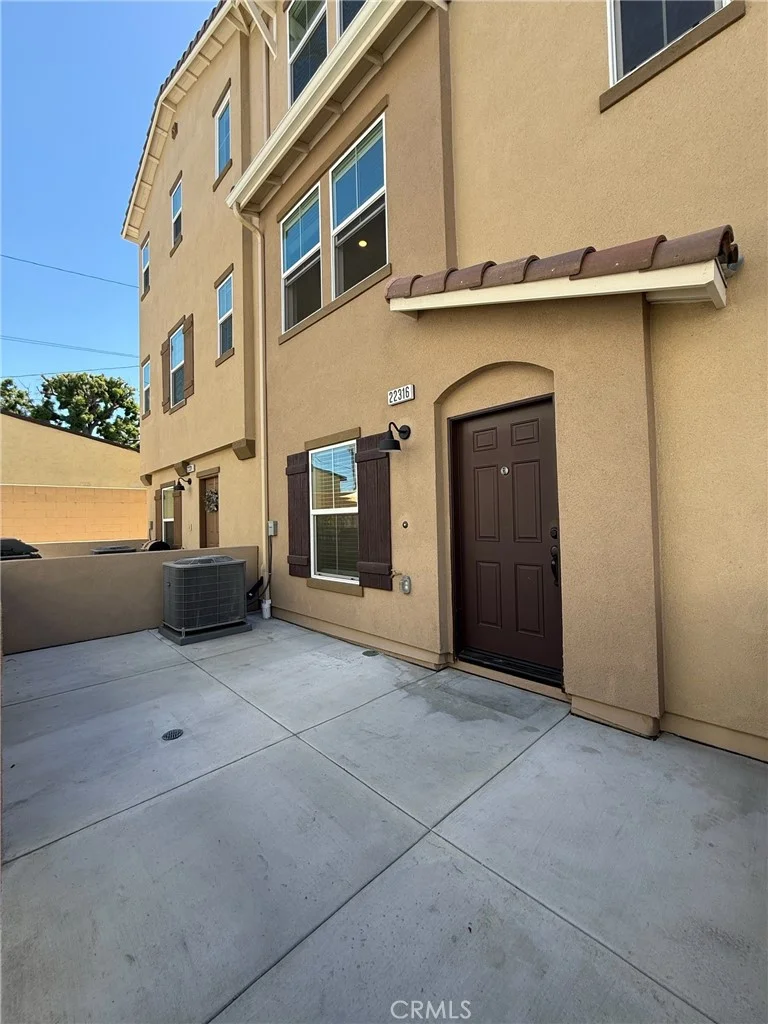 22316 Spanish Oak Court photo 2