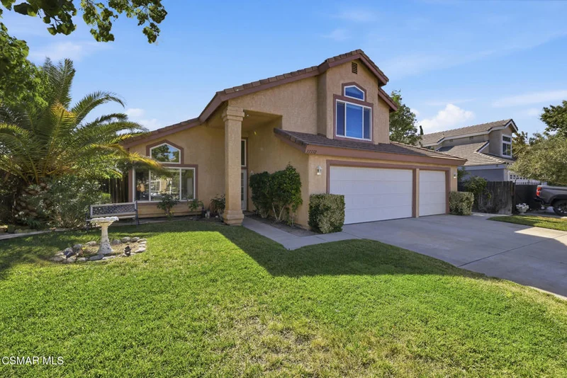 37732 Clark Court
