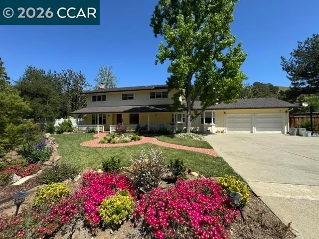220 Tumbleweed Ct, Clayton, CA 94517