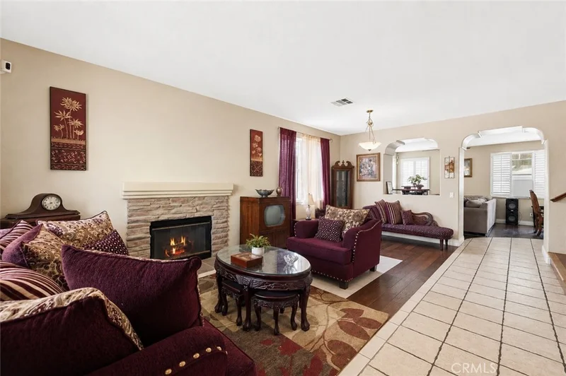 39215 Chantilly photo 2