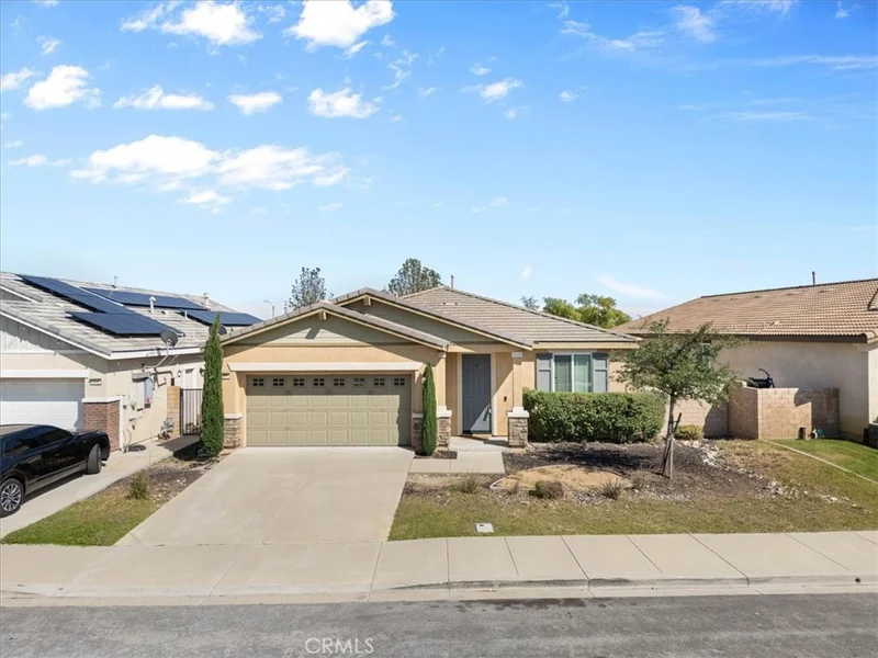 18037 Milkweed Lane photo 2