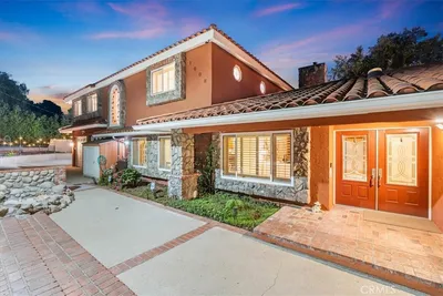 1008 Alamosa Drive