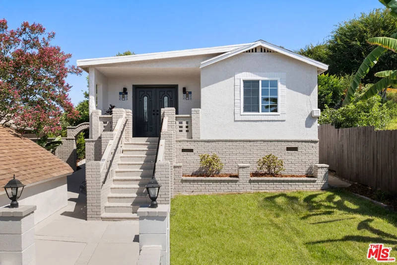 6225 Beard Street photo 2