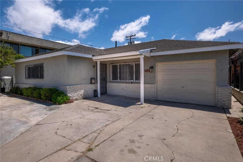 3128 W 147th