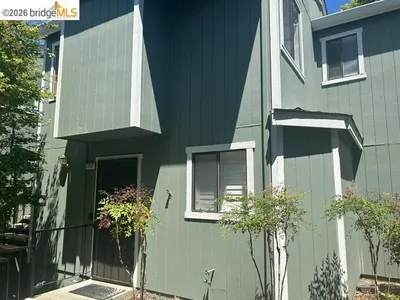1152 Maywood photo 2