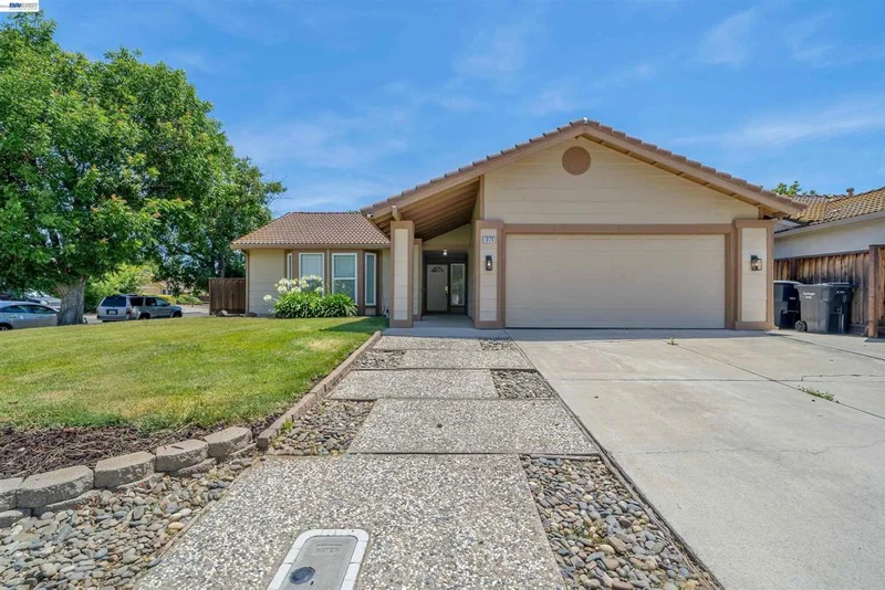 1820 S Willow Creek Dr, Tracy, CA 95376