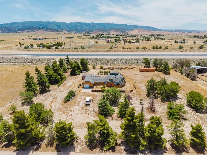 25320 Divinci Avenue, Lancaster, CA 93536