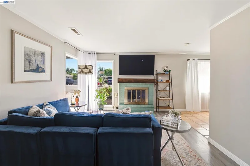 442 James St, Livermore, CA 94551