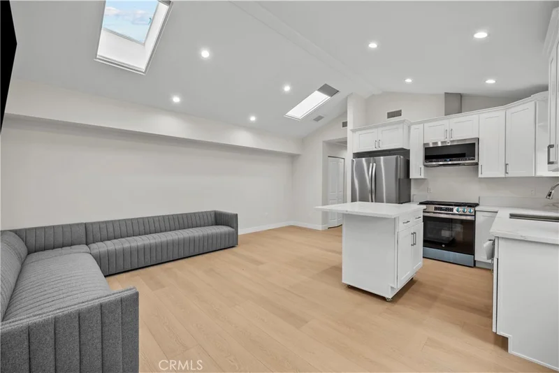 2135 Canyon 1/4