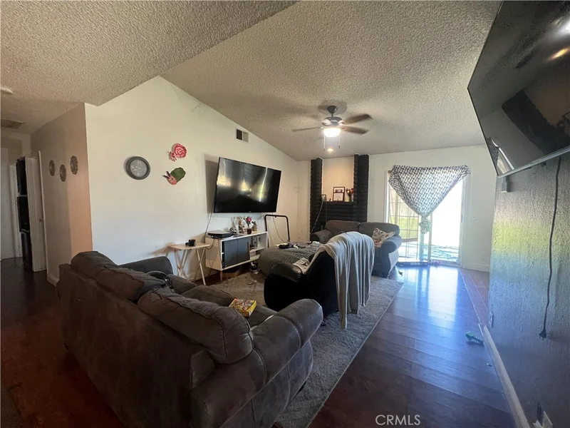 3347 Stacey Court photo 2