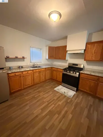 5740 Kingsley Cir photo 2