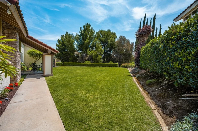 186 S Donna Court, Anaheim Hills, CA 92807
