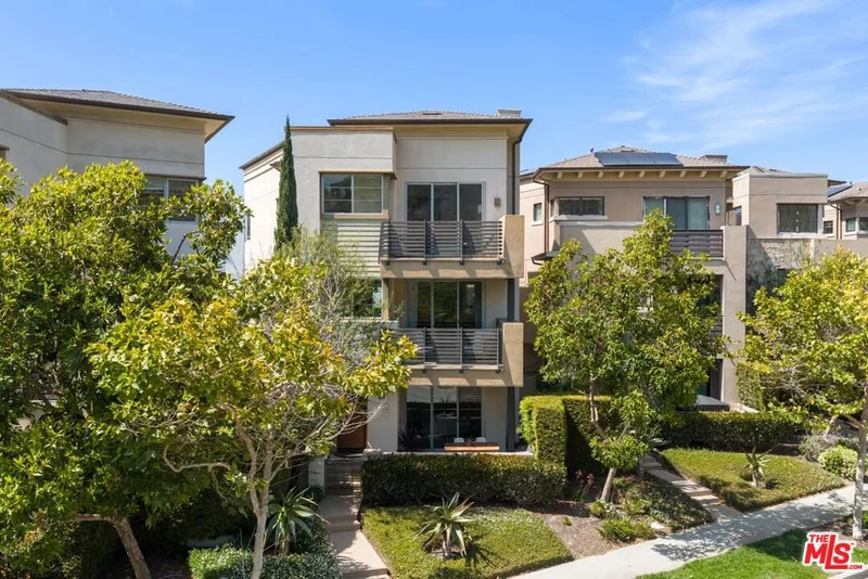 12868 S Seaglass Circle W, Los Angeles, CA 90094