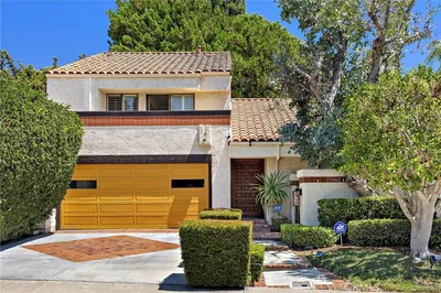 25962 Ernestine Court