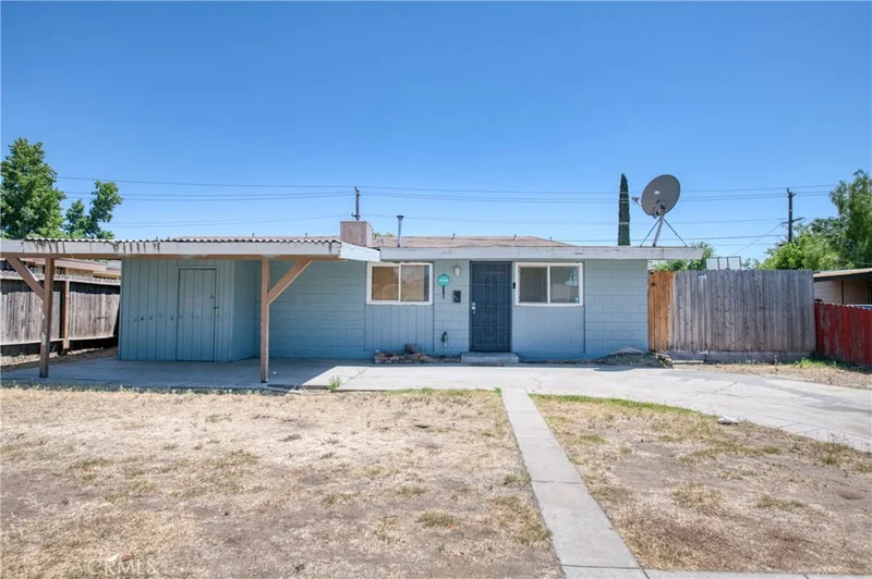 2326 E Hampton