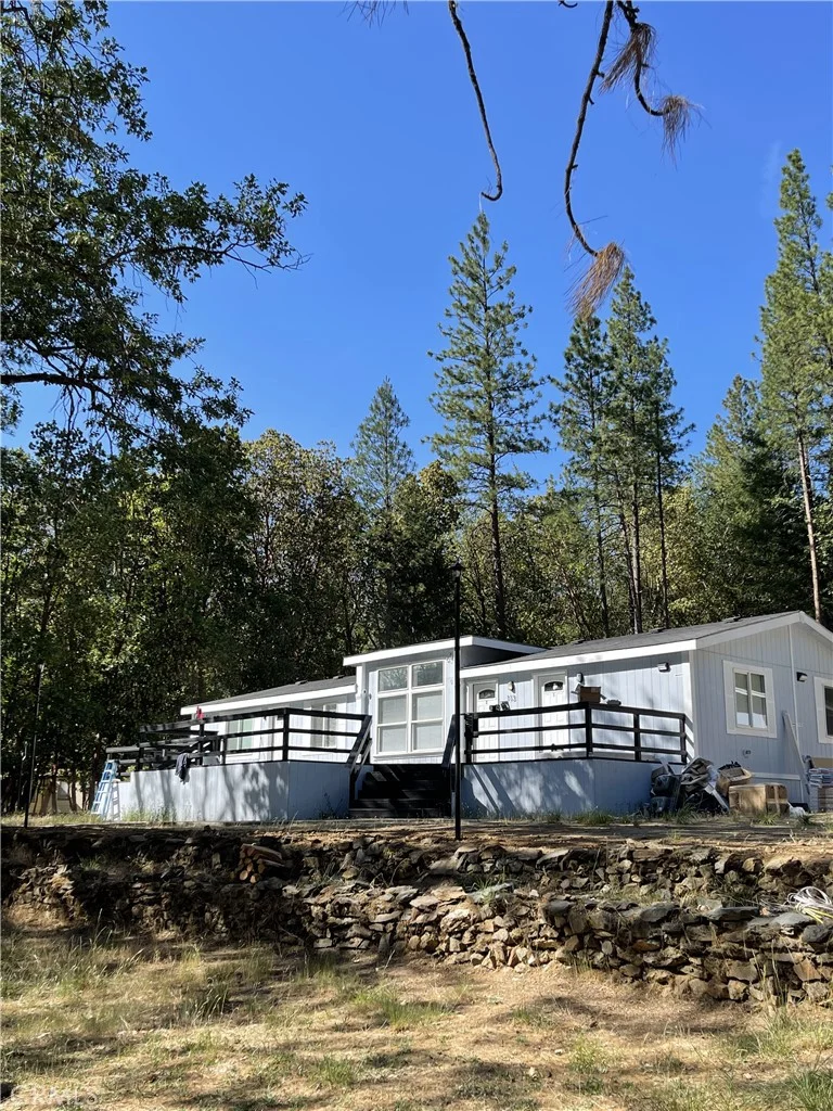 Photo 2 of 113 Ladd