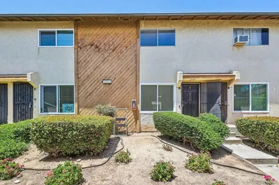 3631 Lemona Avenue D photo 2
